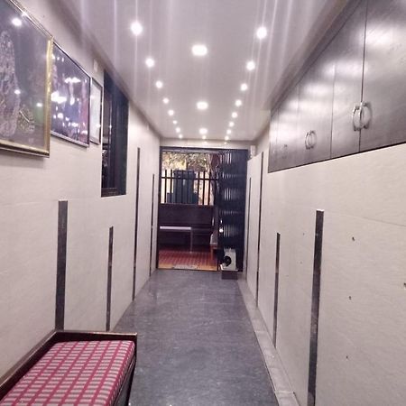 Hotel Sharda Мумбаи Экстерьер фото